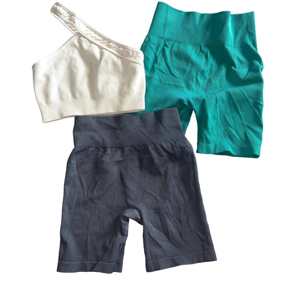 Amazon Athletic Women's Shorts and Top, Ribbed Yoga Fitness Athleisure Large !